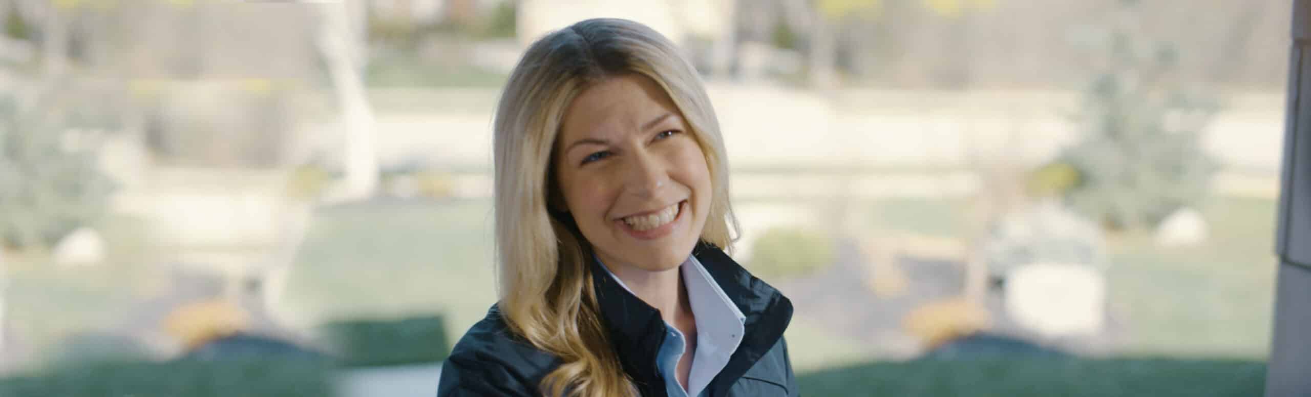 Reliance advisor visiting home home at front door